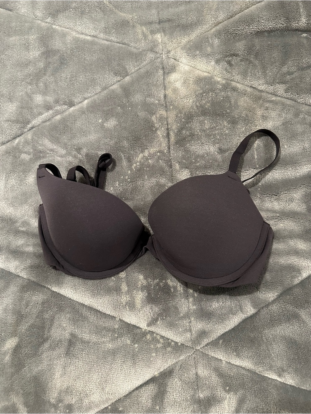 SKIMS Black Foam T-Shirt Bra